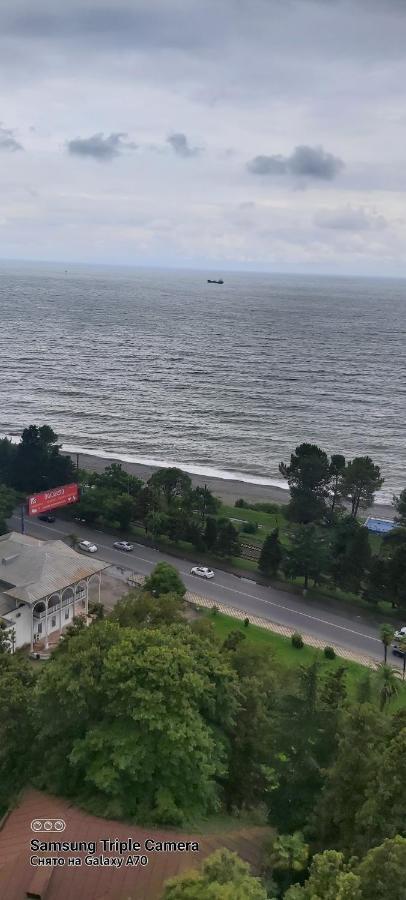 Аппартаменты С Двумя Балконами На Море И Горы Makhinjauri Extérieur photo